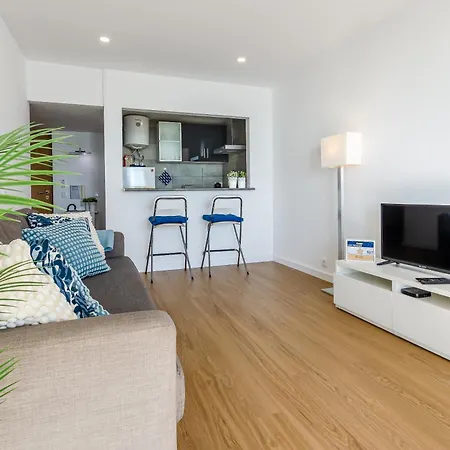 Casa Dos Cotas - Amazing Seaside With Balcony